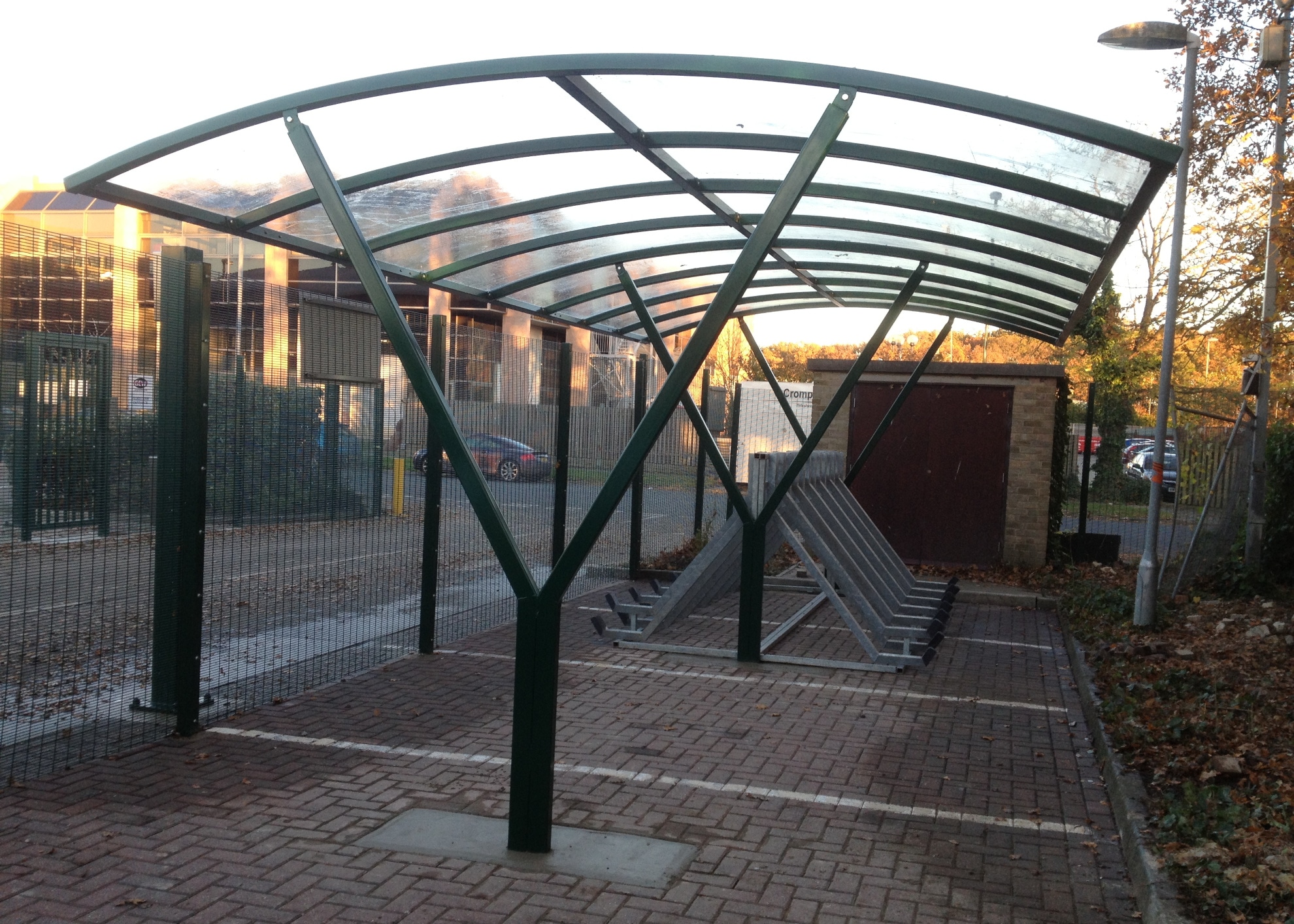 Broxap apollo best sale cycle shelter